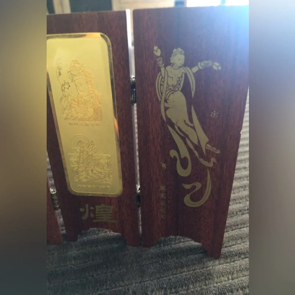 Decorative Chinese Wooden Art Panels with Gold Accents